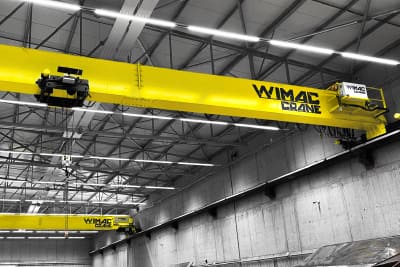High-capacity industrial overhead crane